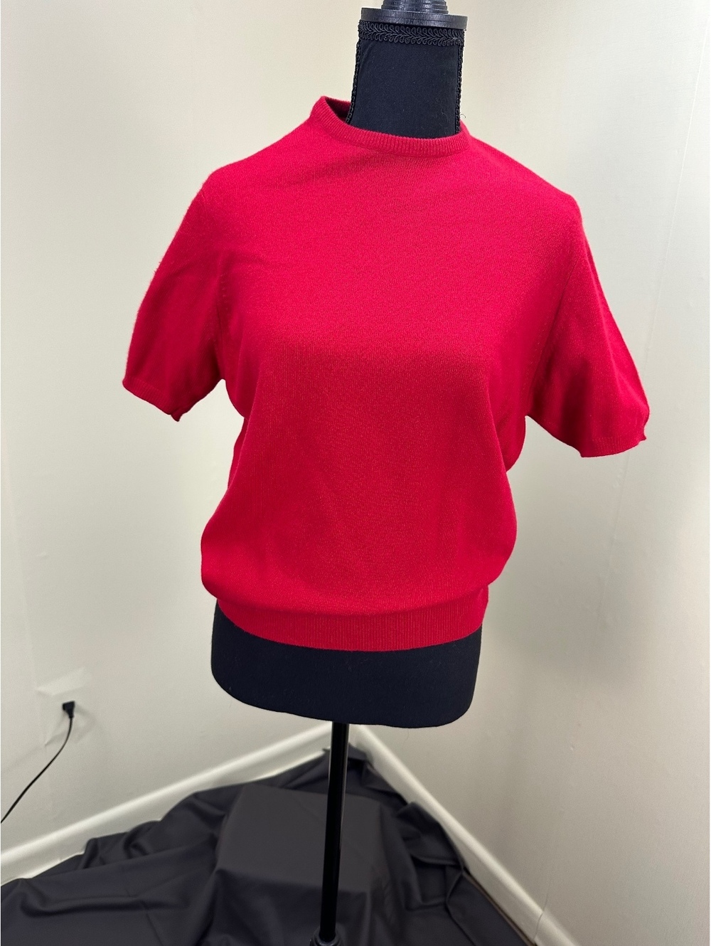 Vintage Braemar 100% Cashmere Red Short Sleeve Sweater Scotland L